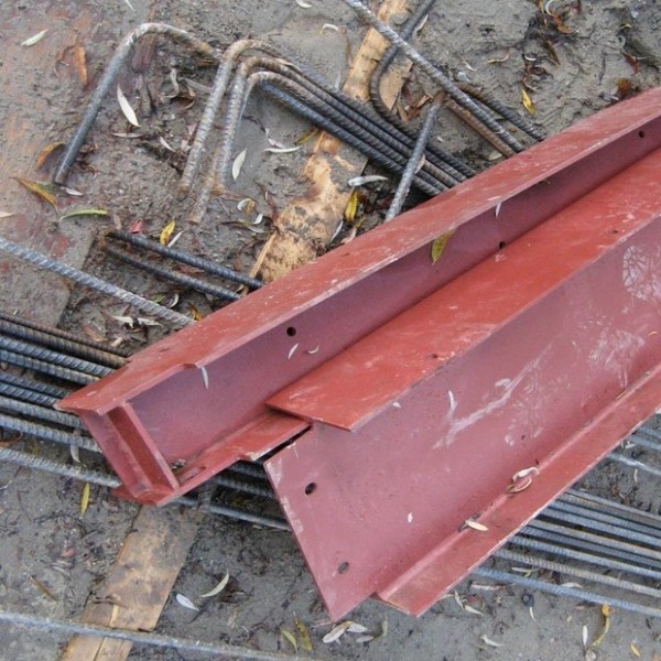 Steel beam installation, Shirley CR0 Steel beam installation